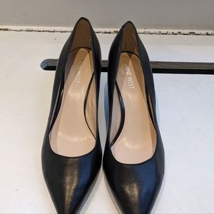 Nine West Black Pumps